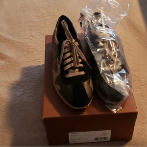 Coach Ivory Camo soft nap/suede size 9M